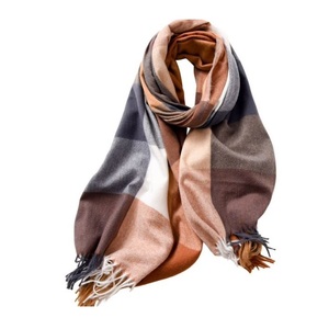 Dernier modèle de tricot Femmes Cardigan Poncho Surdimensionné Rayé Châle Irrégulier Avec Manches Fournisseur Du Bangladesh - Product Image 2