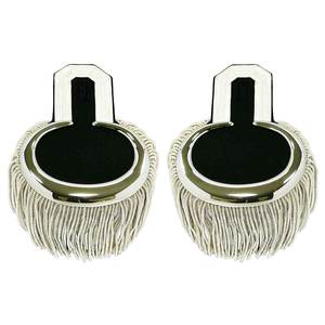 Arabia Saudita con flecos de cordón dorado, hombreras rojas y amarillas con bordado de flecos de hilo dorado. - Product Image 3