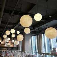 Lustre décoratif au design moderne et créatif, ampoule LED E27, luminaire suspendu en forme de lune 3D pour restaurant, bar