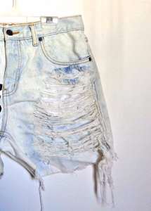 กางเกงยีนส์ขาสั้นทรงวินเทจ - Product Image 4