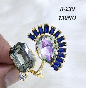 แหวนประดับหินหลายสีแบบปรับได้ทันสมัยสำหรับผู้หญิงแหวนเพชรแบบอเมริกันทองเหลืองแข็งสำหรับงานแต่งงานของขวัญหมั้น - Product Image 1