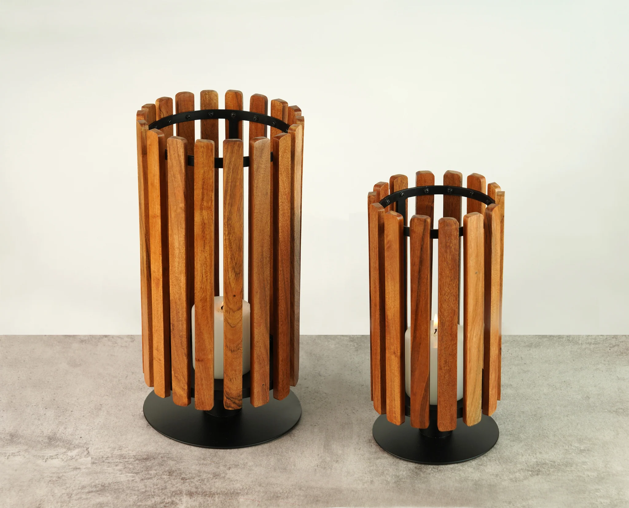 สีดำและสีน้ำตาล