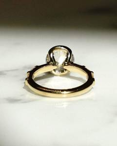 Anillo de compromiso con diamantes cultivados en laboratorio de 2.0 CTW, engaste de bisel, diseño de racimo, color amarillo dorado, CVD, anillo de boda chapado en rodio, joyería nupcial para fiestas - Product Image 2