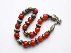 สร้อยคอจี้เรซินและโลหะโบฮีเมียนทำด้วยมือที่มีสีสัน - Product Image 4