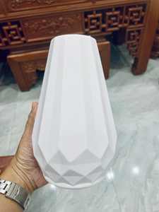 Vase à fleurs en plastique aspect céramique nordique, léger, résistant aux chocs, vase décoratif pour la maison, les événements et la décoration de table - Mme Tarina - Product Image 4