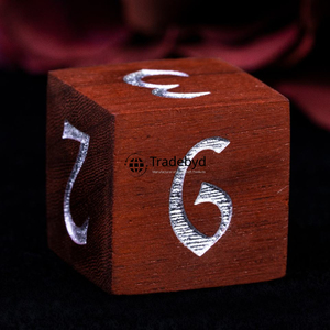 Ensemble de dés en bois polyédriques faits à la main de luxe, 7 pièces, dés naturels pour les jeux de rôle, Tradebyd - Product Image 2