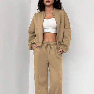 Vêtement de sport unisexe, survêtement, style streetwear, tenue de sport décontractée pour hommes et femmes, confort tout au long de la journée - Product Image 1