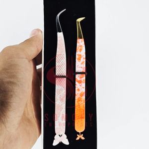 Pinzas para Pestañas de Volumen para Mujer, de Acero Inoxidable, Calidad Premium Profesional, Diseño de Mariposa Hecho a Mano, Sostenible - Product Image 1