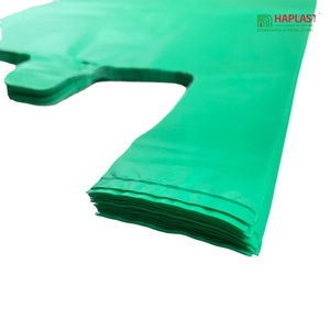 Bolsas de plástico lisas con asa de refuerzo lateral hechas en Vietnam - Product Image 4