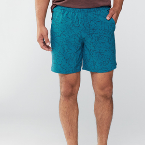 Pantalones Cortos Deportivos para Hombre, Ligeros, Transpirables, 100% Poliéster, Último Diseño con Patrón Sólido y Logotipo Personalizado, Venta al Por Mayor - Product Image 2