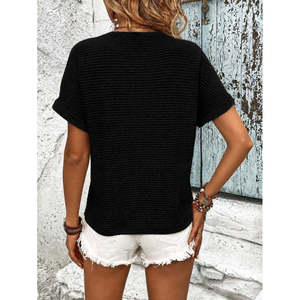 เสื้อเบลาส์ถักคอวีแขนสั้นผู้หญิง รุ่น 36661 -สีดำ - Product Image 3