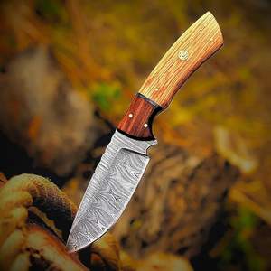 Couteau de chasse artisanal en acier Damas, lame fixe, manche en bois pleine longueur, couteau de camping extérieur, étui en cuir, vente en gros OEM - Product Image 1