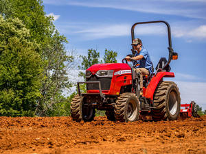 Mini Tractor Massey Ferguson 4WD de la mejor calidad, vehículo agrícola compacto duradero, Tractor pequeño 2WD de gran venta al por mayor, precio de fábrica - Product Image 2