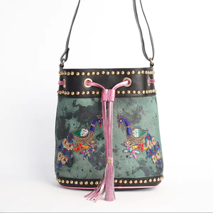 Bolso de hombro cruzado de cuero genuino, mochila con cierre de dibujo con cremallera, decoración bordada diseñada por pavo real para mujer y Niña - Product Image 1