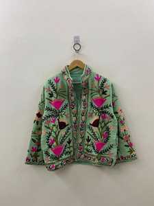 เสื้อแจ็คเก็ตกำมะหยี่สไตล์ซูซานี เสื้อโค้ทกำมะหยี่สั้นทรงโอเวอร์ไซส์ ของขวัญสำหรับเธอ เสื้อแจ็คเก็ตโดดเด่น เสื้อคลุมลำลอง เสื้อโค้ทสั้นสไตล์โบโฮ - Product Image 3