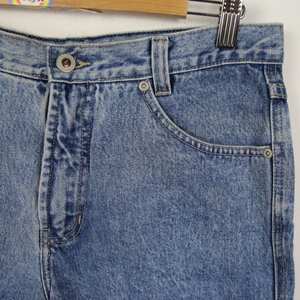 กางเกงยีนส์ขาสั้นทรงวินเทจ - Product Image 3