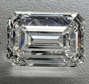 Diamante cultivado en laboratorio de corte esmeralda E VVS de 4,51 quilates, fabricación de diamantes sueltos de corte excelente para colgante de diamantes, regalo de joyería personalizado para ella - Product Image 4