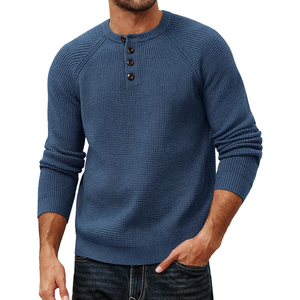Pull en maille gaufré décontracté pour homme, personnalisé, en coton biologique respirant, anti-froissement, col rond, boutonné, texturé, style Henley - Product Image 3