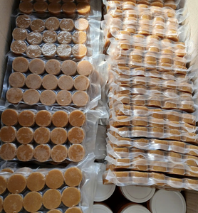 Blocs de sucre de palme traditionnels du Vietnam pour sucrer les plats alimentaires et les applications culinaires - Product Image 2