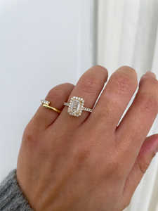 แหวนทองคำขาว18K ประดับเพชรทำด้วยมือสุดหรูพร้อมรัศมีที่ซ่อนไว้สำหรับสตรี - Product Image 4