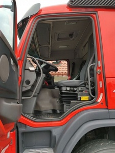 Camión Plataforma Elevadora Telescópica VOLVO FMX 460 Rojo Usado 2019 para Trabajos Aéreos en Altura y Mantenimiento de Infraestructuras - Product Image 6