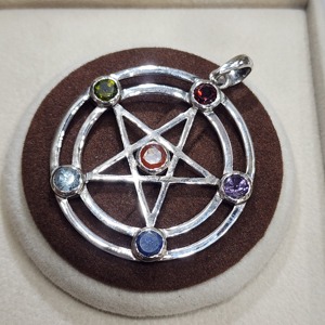 925 Sterling Silver AA Quality Handmade Vintage Star Shape Pendentif Multi Gemstone Bezel Setting Pièce de créateur unique pour la fête - Product Image 1