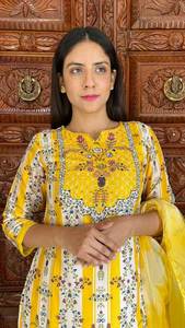 เสื้อผ้าไหมสำหรับผู้หญิงลายดอกไม้ดีไซน์เนอร์พร้อมด้วยเกอร์ติส Pent จัดส่งฟรีทั่วโลก - Product Image 6