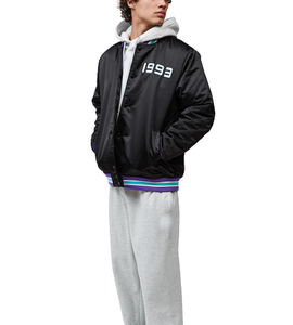 Blouson Bomber en Jean Personnalisé pour Homme, Style Vintage, Satiné, Hiver, Nouvelle Collection, Imprimé Couleurs, Lettres en Soie, Type Letterman Varsity sur le Devant - Product Image 3