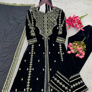 Top de terciopelo con diseño de fiesta Dupatta y parte inferior totalmente cosida - Product Image 5