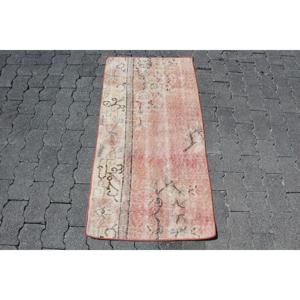 พรมขนาด 2x3.9 ฟุต, พรมตุรกีโบราณ, พรมลายปะติดสีแดง - Product Image 1