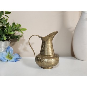 เหยือกทองเหลืองสลักลายโบราณของอินเดีย | แจกันดอกไม้ทองเหลือง | ของขวัญขึ้นบ้านใหม่ - Product Image 2