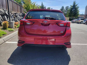 Voiture d'occasion de qualité et abordable, Toyota Corolla i-M rouge 2018, conduite à gauche - Product Image 6