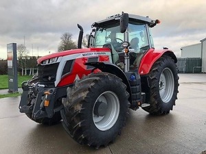 Tractor Agrícola Massey Ferguson 7S.180 Premium de 180 HP Usado en Buen Estado a Precio Económico para Exportación - Product Image 2