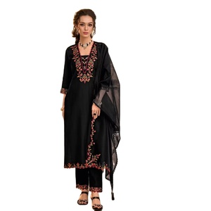 Nuevo catálogo bordado y trabajo hecho a mano en seda de Milán con forro de algodón con encaje elegante y dupatta de pelea para la venta en línea - Product Image 1