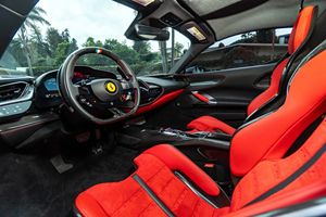 La Mejor Oferta 2024: Ferrari SF90 Spider Assetto Fiorano, Motor V8 de 4.0 Litros con Doble Turbo, Transmisión Automática de Ocho Velocidades y Doble Embrague - Product Image 5