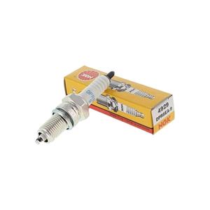 Bujía para Motocicleta RKS Titanic 150R, Nueva Dpr8ea 9 para Yamaha Street Model, Empaquetada en Caja - Product Image 1