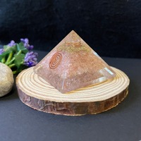 Vente en gros de pyramide orgonite en cristal naturel de quartz rose énergie orgone guérir les relations amoureuses bonheur nettoyer Aura décor à la maison