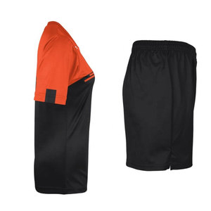 เสื้อฟุตบอลเสื้อฟุตบอลผ้าโพลีเอสเตอร์ระเหิด100% ดีไซน์ตามสั่ง - Product Image 4