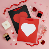 Hartvormige cadeauwinkeltasjes, medium formaat, met lintjes, van papier, voor Valentijnsdag, verjaardag, bruiloft & feest, gemaakt in China