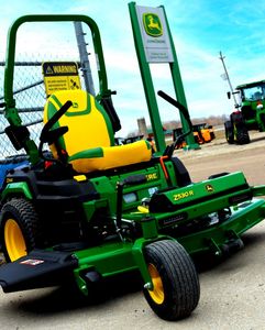 Tractor Cortacésped John Deere con Ancho de Corte de 230 mm - Product Image 6