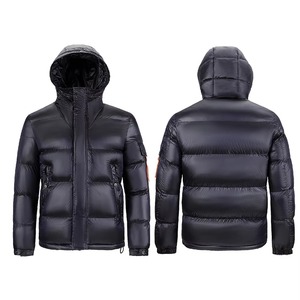 Chaquetas Acolchadas de Invierno para Hombre, de Nailon Personalizadas de Alta Calidad, con Capucha Desmontable y Acabado Brillante - Product Image 4