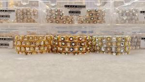 Magnifique ensemble de bracelets Rajwadi pour femmes, vêtements de mariée, bracelets fantaisie en métal avec détails en pierre, disponibles en plusieurs couleurs - Product Image 4