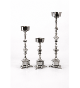 Portavelas de Metal con Acabado Niquelado, Soporte Decorativo Personalizable, Moderno y Vintage para Mesa de Sala de Estar - Product Image 1