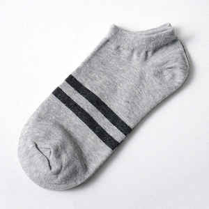 Chaussettes de sport tissées, nouvelle qualité supérieure, chaussettes personnalisées, polyester épais, chaussettes de football pour hommes, chaussettes de sport en tricot - Product Image 1