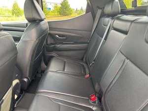 Santta Cruzz Night 2024, SUV con Tracción en las Cuatro Ruedas, Caja de Cambios Automática, Asientos de Cuero, Cámara Trasera, Motor Inteligente de 4L, Portaequipajes de Techo de Aleación de Aluminio - Product Image 2