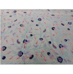 Tissu perlé de style vintage d'excellente qualité pour les robes de couture ou les accents de décoration intérieure disponibles dans le monde entier. - Product Image 2