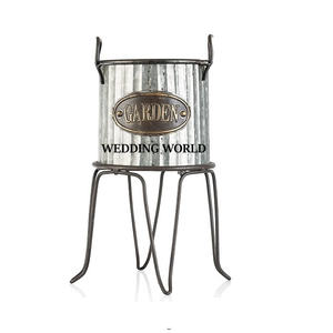 Maceta de Metal para decoración del hogar y jardín, maceta de diseñador hecha a mano de alta calidad, maceta de Metal nueva con estilo clásico al por mayor - Product Image 1