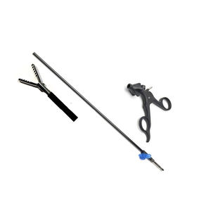 Pinza atraumática de cocodrilo laparoscópica de primera calidad: Herramienta innovadora para procedimientos quirúrgicos seguros y precisos - Product Image 2