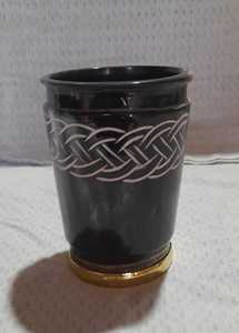 Vasos de cuerno tallados a mano hechos a medida con incrustaciones de latón ideales para uso de proveedores y tiendas de productos vikingos - Product Image 4