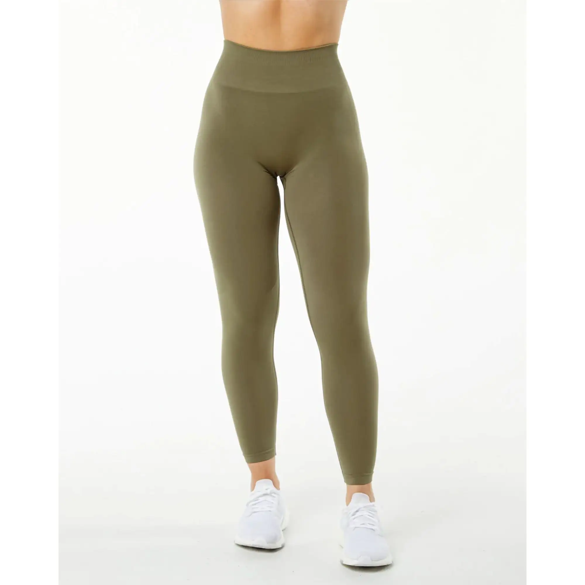 Seamless Knit Fabric 51% Polyamide 38% Polyester 11% Elastane Tapered High Waisted Willow Womens Seamless Scrunch Legging